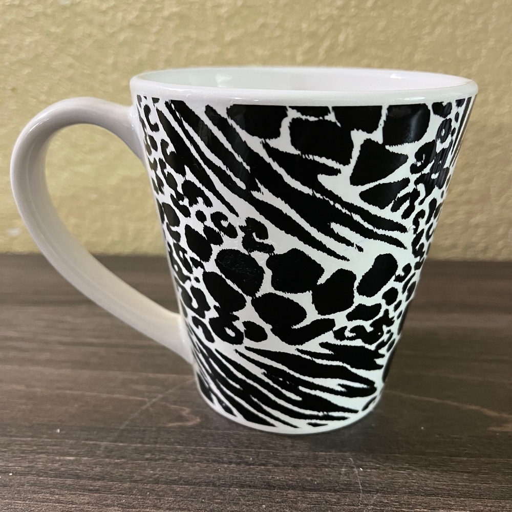 Signature Houseware “Animal Skins” Animal print mug/cup